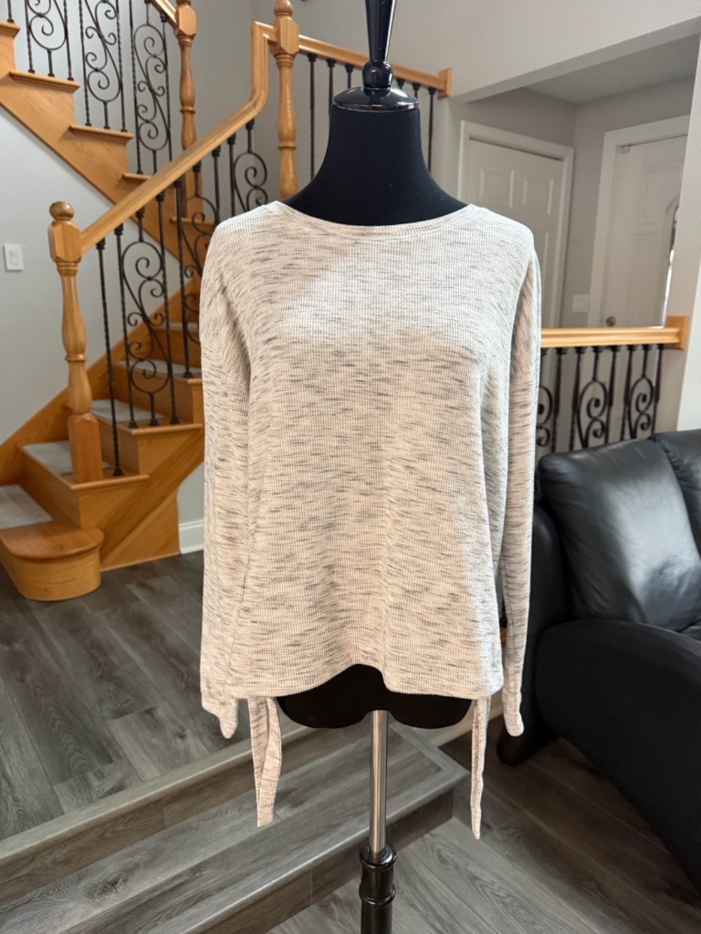 Lucky Brand Heathered Light Gray Tie-Hem Knit Top